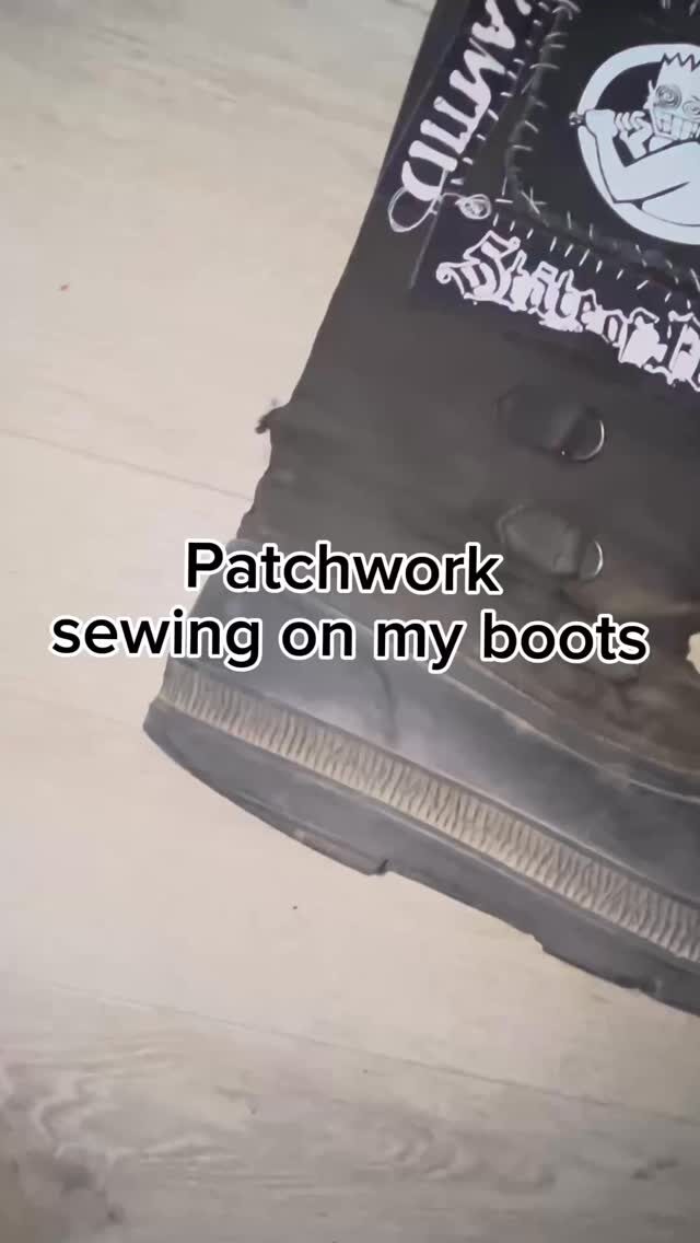 Instagram post from pulseartsla. This post is in position 9.